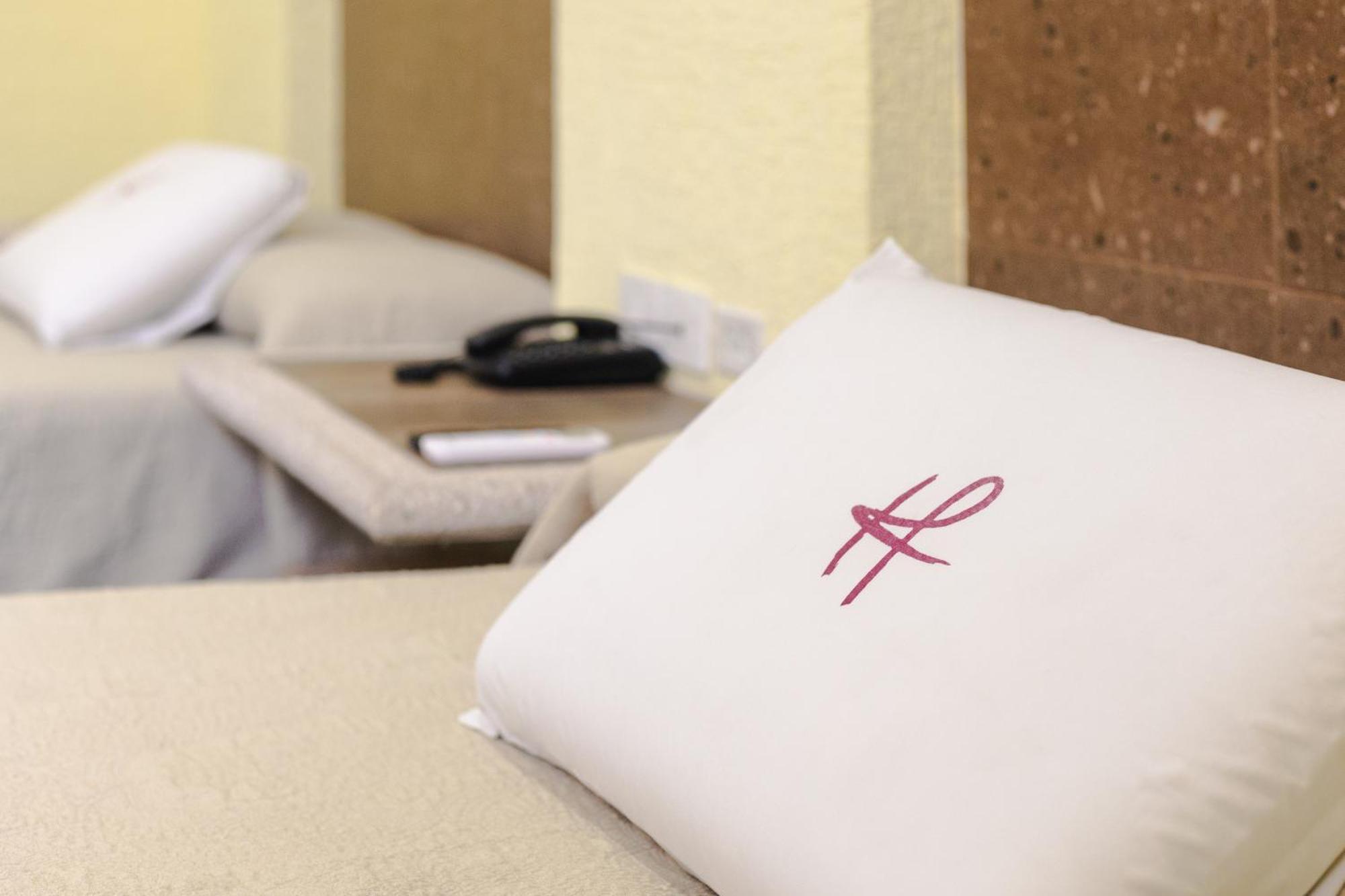 Hotel Fenix Тапачула Экстерьер фото